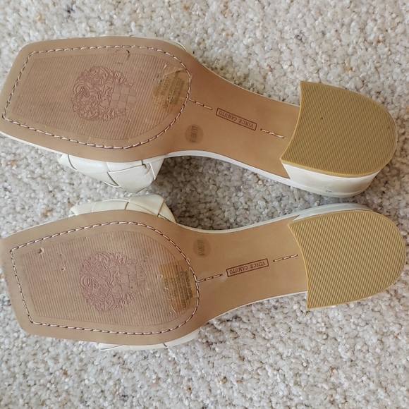 Vince Camuto Signature Dacia Leather Studded Platform Wedge Sandals in Beige (siena) | Lyst